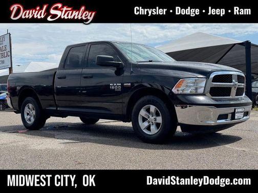 Brilliant Black Crystal Pearlcoat 2019 RAM 1500 Tradesman