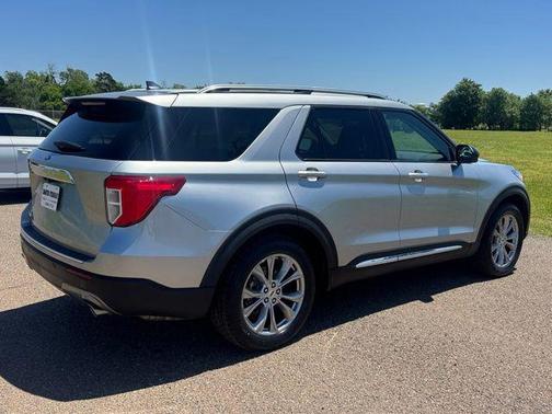 Silver Metallic 2024 Ford Explorer Limited