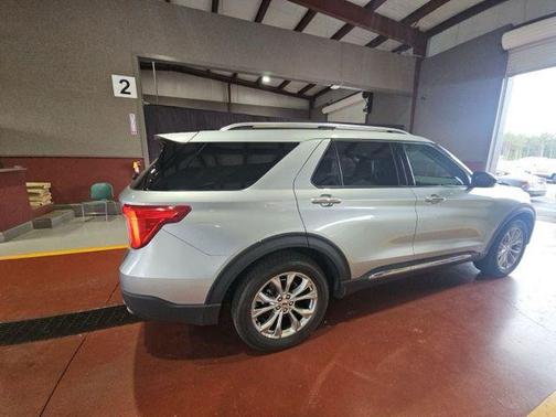 Silver Metallic 2024 Ford Explorer Limited