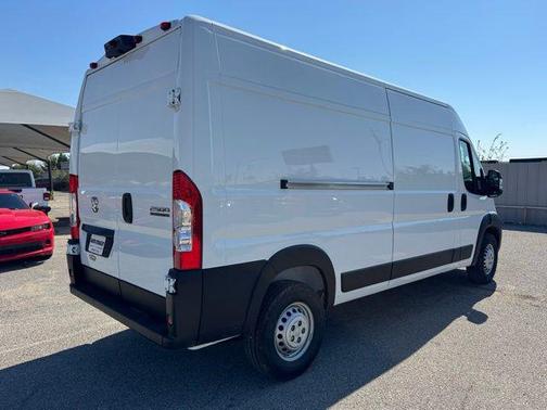 Bright White Clearcoat 2026 RAM ProMaster 2500 Tradesman