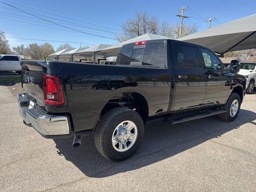 2026 RAM 2500 Tradesman Crew Cab 4x4 6'4' Box