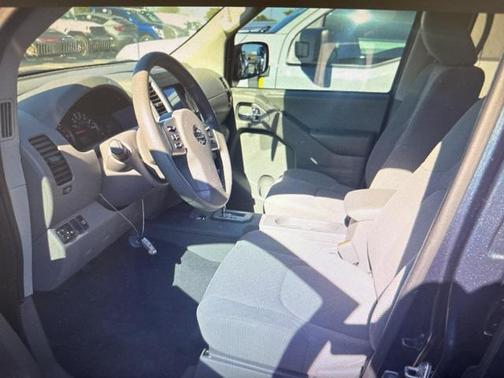 2021 Nissan Frontier SV