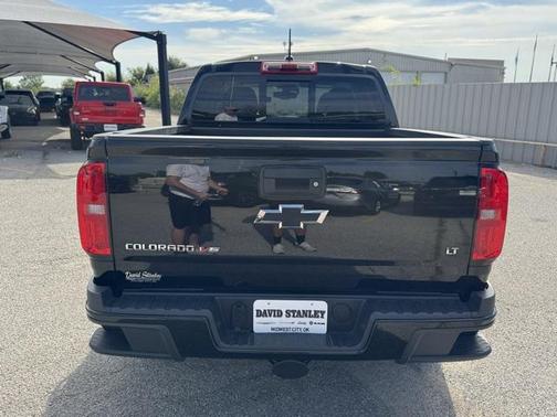 2017 Chevrolet Colorado LT