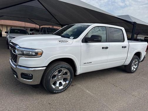 Bright White Clearcoat 2026 RAM 1500 Big Horn/Lone Star