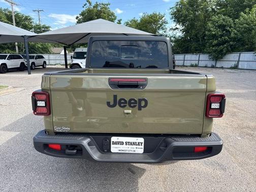 2025 Jeep Gladiator Sport S