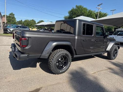 2025 Jeep Gladiator Willys