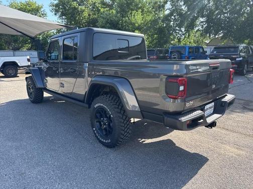 2025 Jeep Gladiator Willys