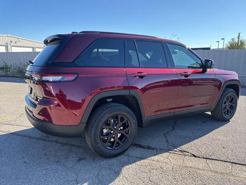 2025 Jeep Grand Cherokee Altitude