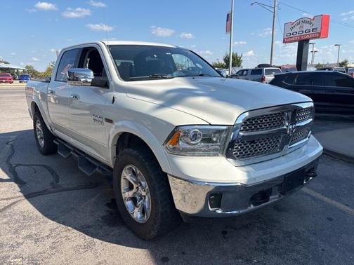 2016 RAM 1500 Laramie
