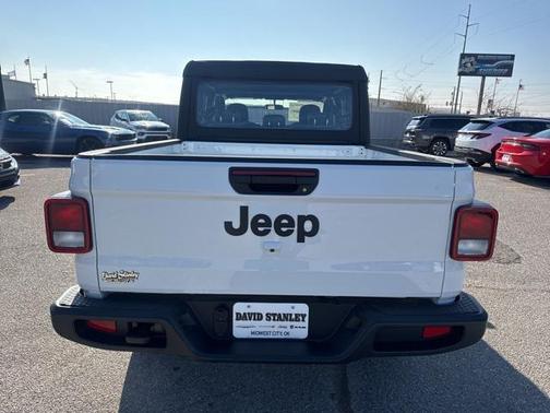2026 Jeep Gladiator Sport