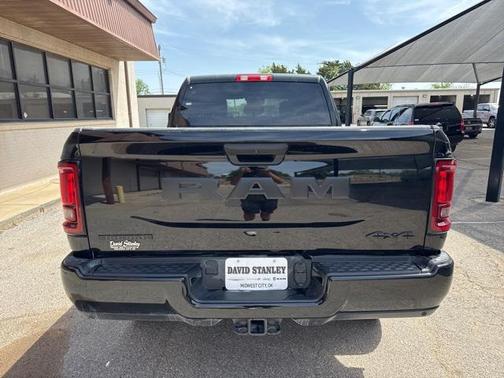 2025 RAM 2500 Big Horn Crew Cab 4x4 6'4' Box