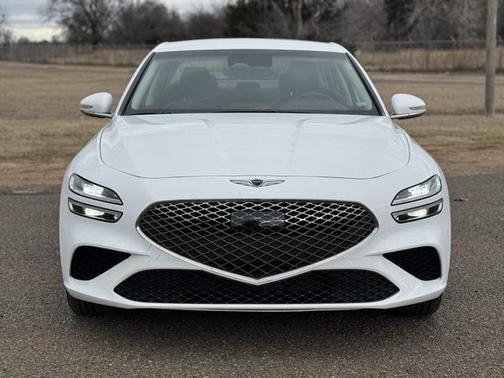 2024 Genesis G70 2.5T RWD