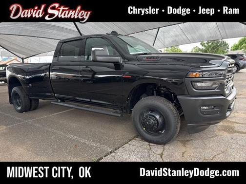 2025 RAM 3500 Tradesman Crew Cab 4x4 8' Box