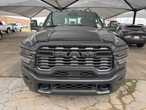 2025 RAM 3500 Tradesman Crew Cab 4x4 8' Box