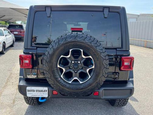Black Clearcoat 2022 Jeep Wrangler Unlimited 4xe Rubicon