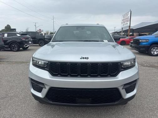 2025 Jeep Grand Cherokee Altitude