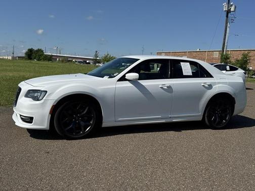 2021 Chrysler 300 Touring