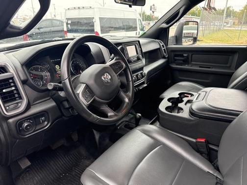 2024 RAM 2500 Tradesman Crew Cab 4x4 6'4' Box