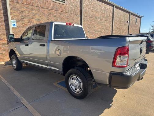 2024 RAM 2500 Tradesman Crew Cab 4x4 6'4' Box