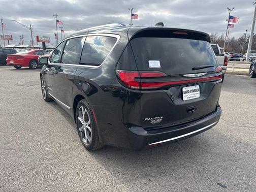 2026 Chrysler Pacifica L