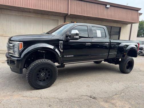 Shadow Black 2018 Ford F-450 Platinum