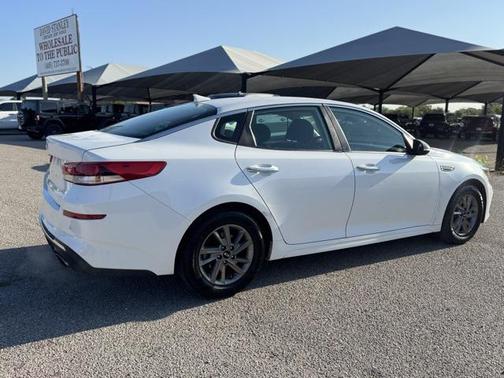 2020 Kia Optima LX