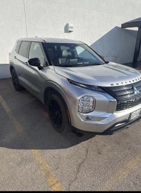 2022 Mitsubishi Outlander Black Edition 2WD