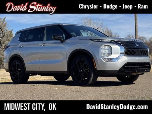 2022 Mitsubishi Outlander Black Edition 2WD