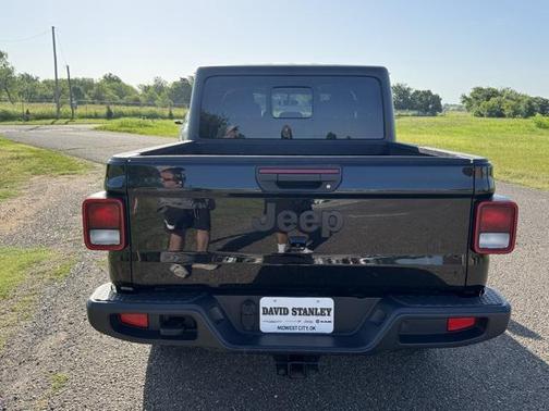 2023 Jeep Gladiator Sport S