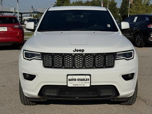 2022 Jeep Grand Cherokee Laredo