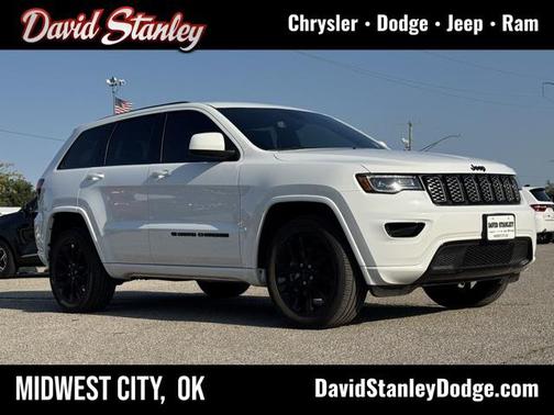 2022 Jeep Grand Cherokee Laredo