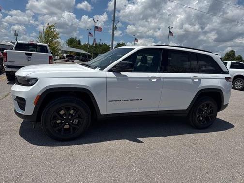 2025 Jeep Grand Cherokee Altitude