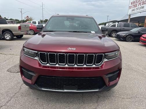 2025 Jeep Grand Cherokee Laredo