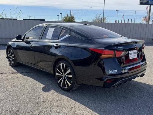 2020 Nissan Altima SR FWD