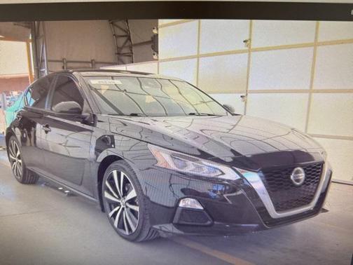 2020 Nissan Altima SR FWD