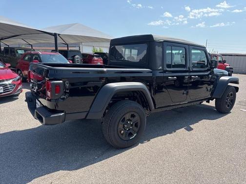 2025 Jeep Gladiator Sport