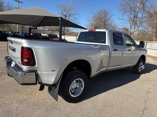 2026 RAM 3500 Tradesman Crew Cab 4x4 8' Box