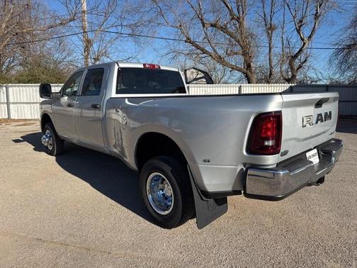 2026 RAM 3500 Tradesman Crew Cab 4x4 8' Box