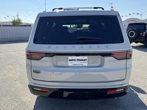 2022 Jeep Wagoneer Series II 4x4