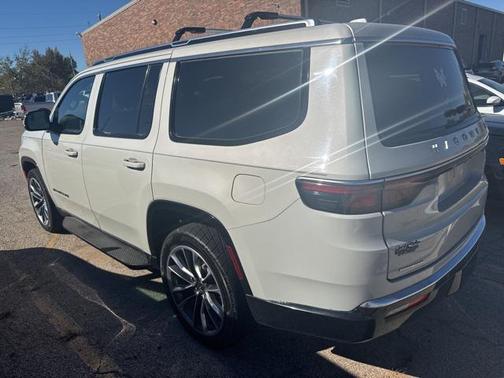 2022 Jeep Wagoneer Series II 4x4