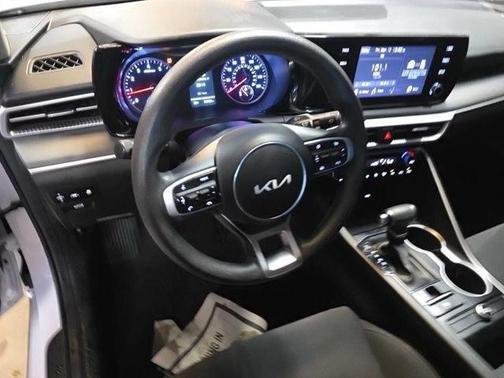 Glacial White Pearl 2023 Kia K5 LXS