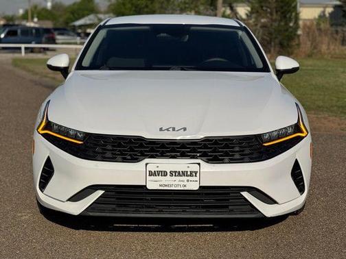 Glacial White Pearl 2023 Kia K5 LXS