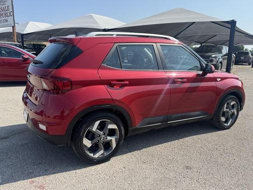 2022 Hyundai VENUE Limited