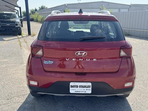2022 Hyundai VENUE Limited