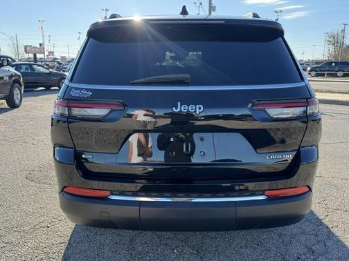 2021 Jeep Grand Cherokee L Laredo