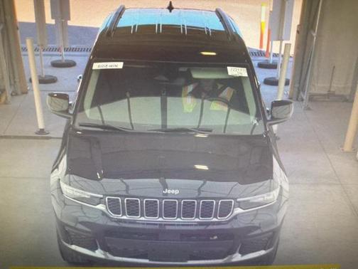 2021 Jeep Grand Cherokee L Laredo