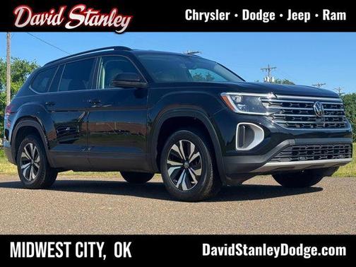 Deep Black Pearl 2025 Volkswagen Atlas 2.0T SE
