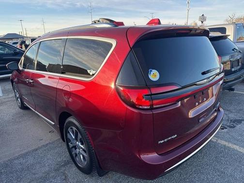 2021 Chrysler Pacifica L