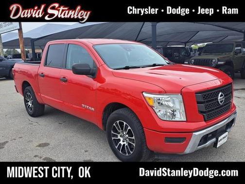 2022 Nissan Titan SV