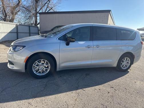 2026 Chrysler Voyager LX